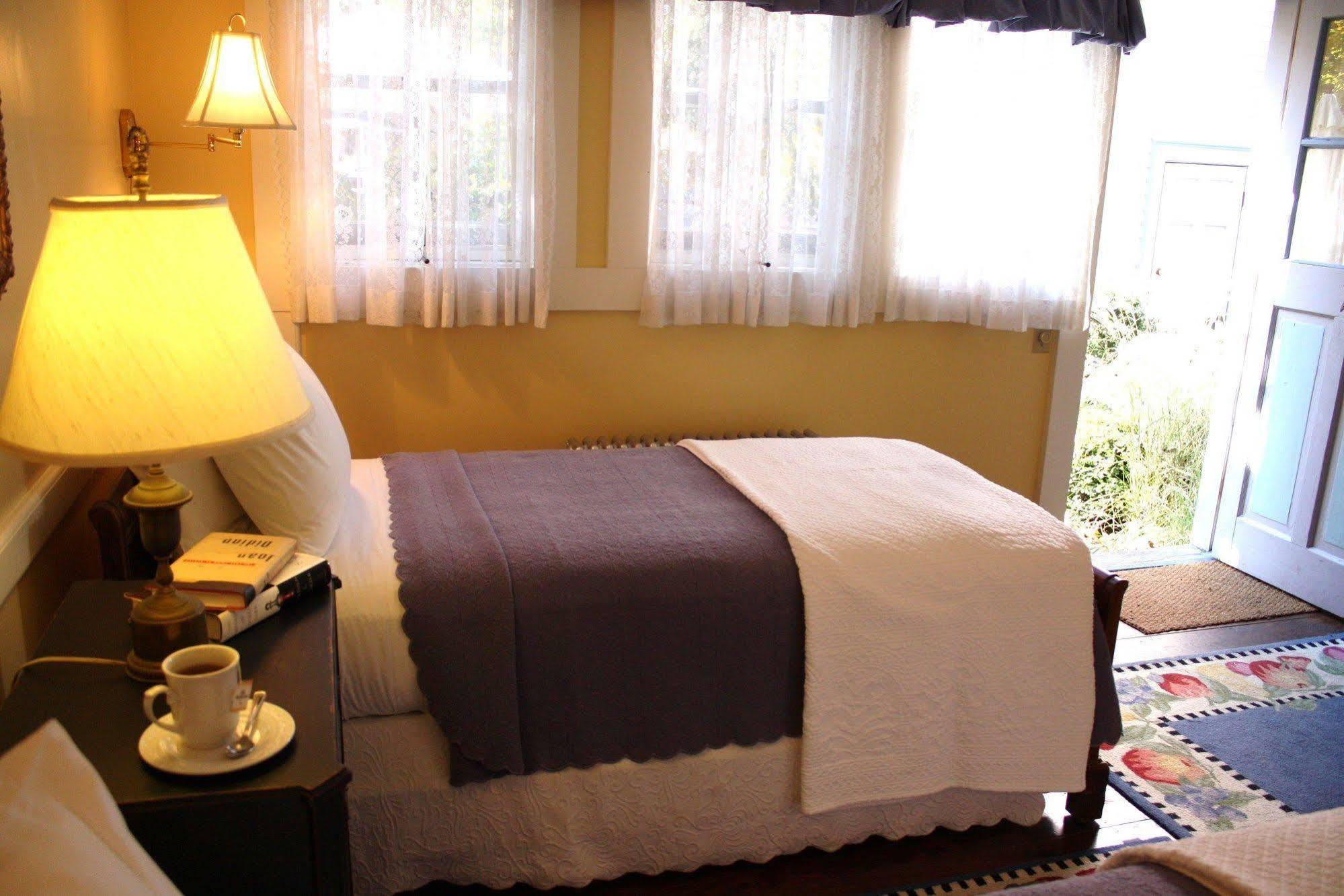 The Oak Bluffs Inn Εξωτερικό φωτογραφία