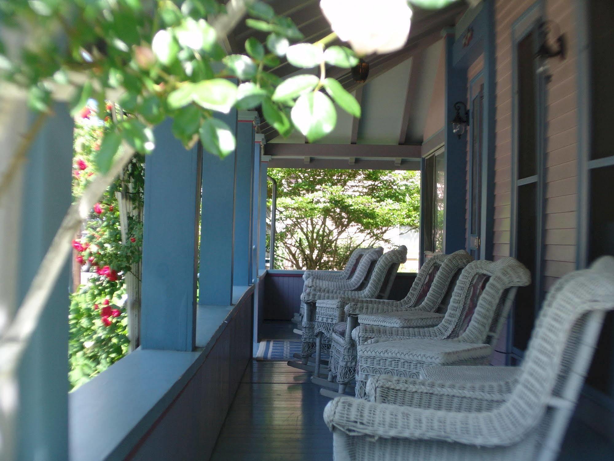 The Oak Bluffs Inn Εξωτερικό φωτογραφία